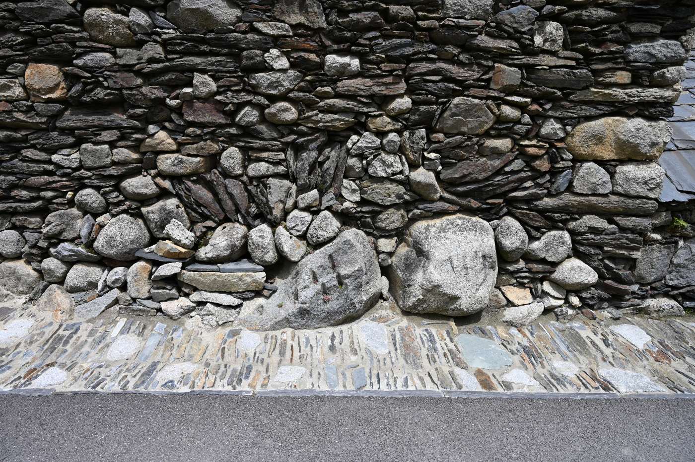 Schiste et granite en mur et en sol